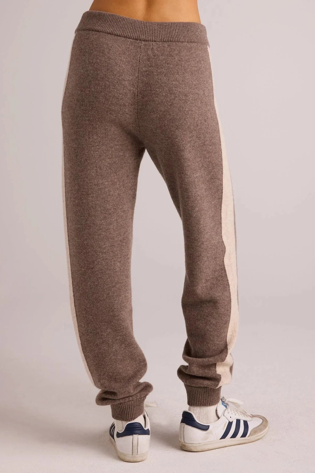 SLOUCHY JOGGER
