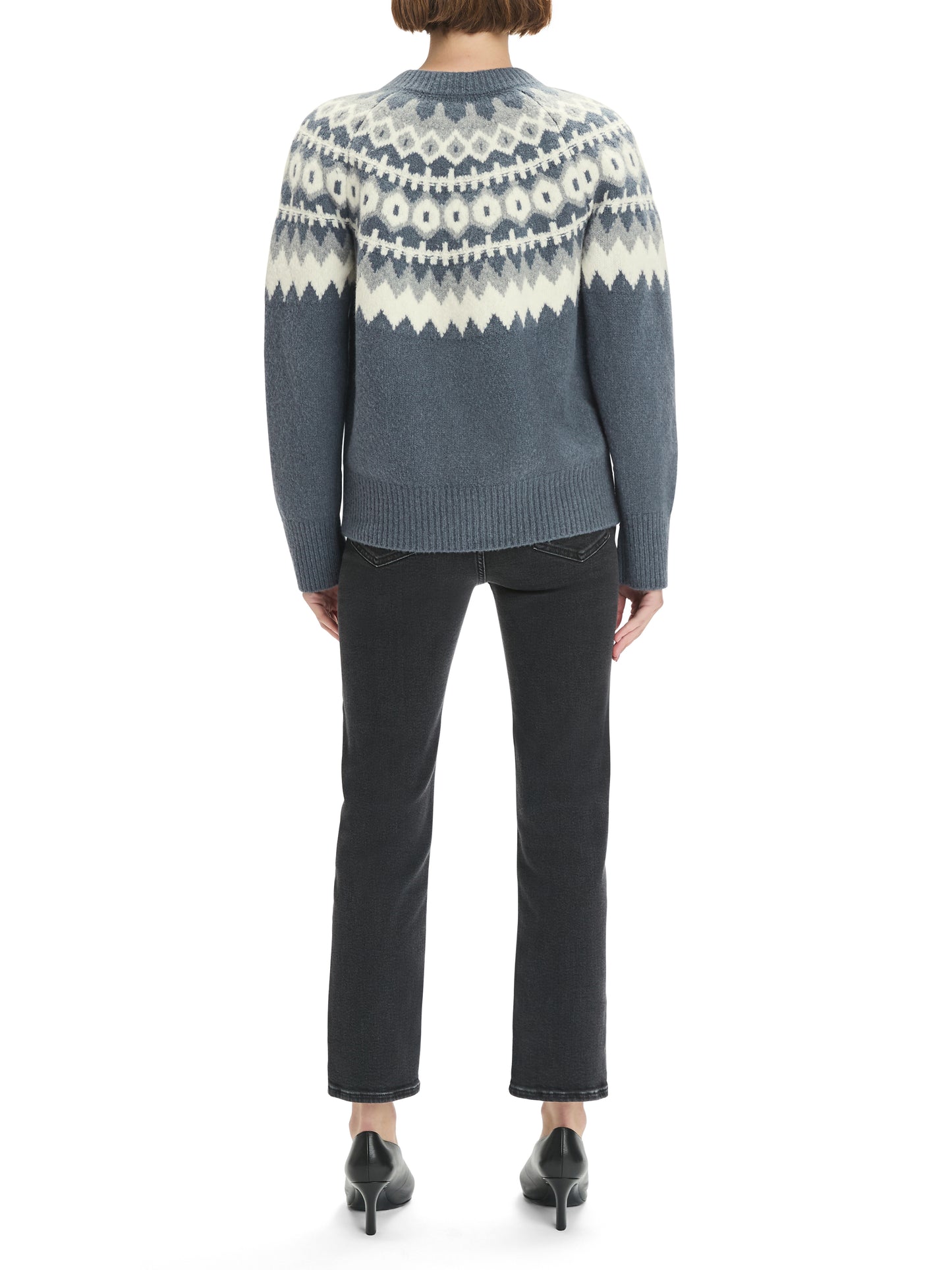 THE SNOWED IN CARDIGAN