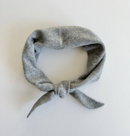 FUZZY WOOL CRAVAT SCARF - neutral: White chocolate