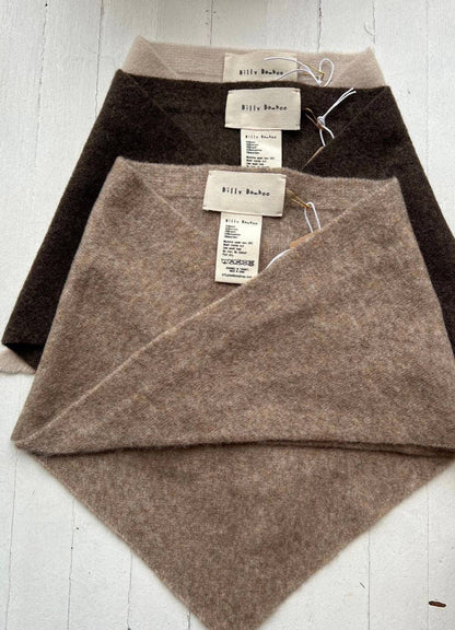 FUZZY WOOL CRAVAT SCARF - neutral: White chocolate