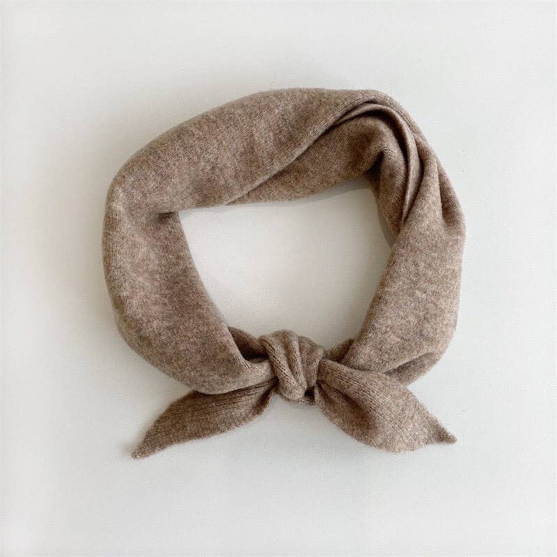 FUZZY WOOL CRAVAT SCARF - neutral: White chocolate